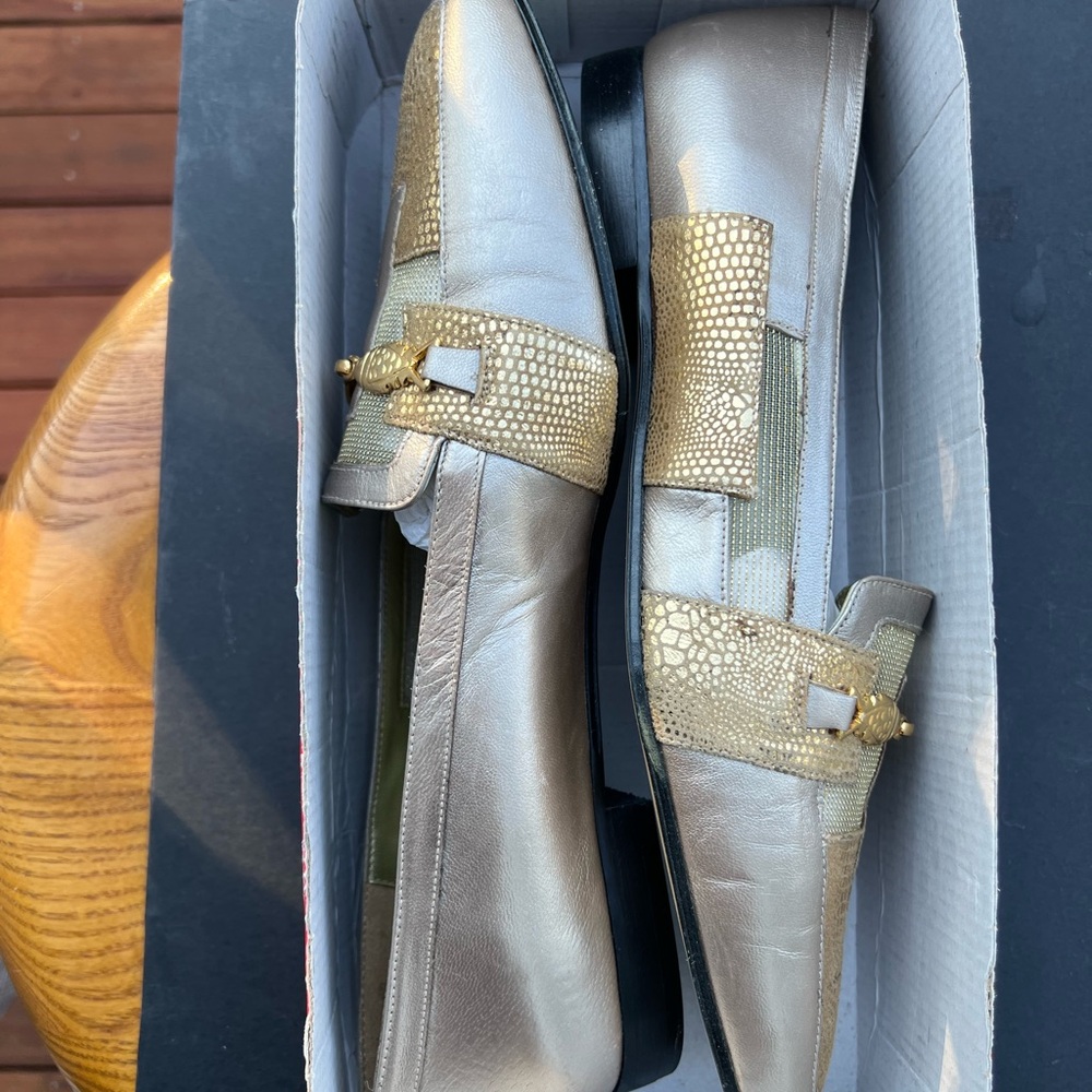Margaret J Vintage gold Loafers with box size 9.5